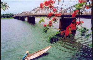 Nhớ Huế Chi Lạ