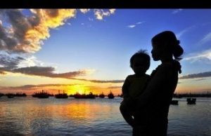 “..ĐÀN BÀ ĐI BIỂN MỒ CÔI MỘT MÌNH” Phần 2
